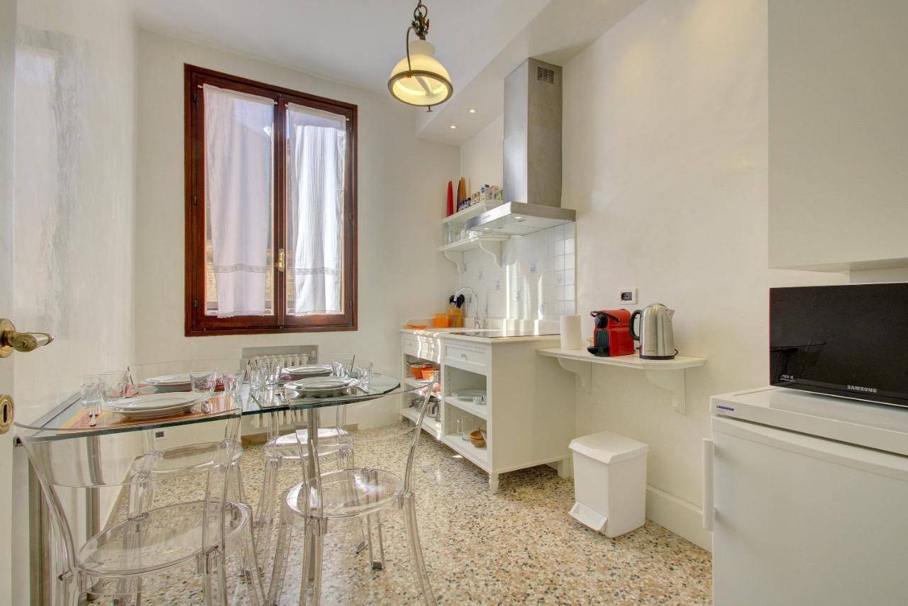 Barocco-Veneziano Apartment Ngoại thất bức ảnh